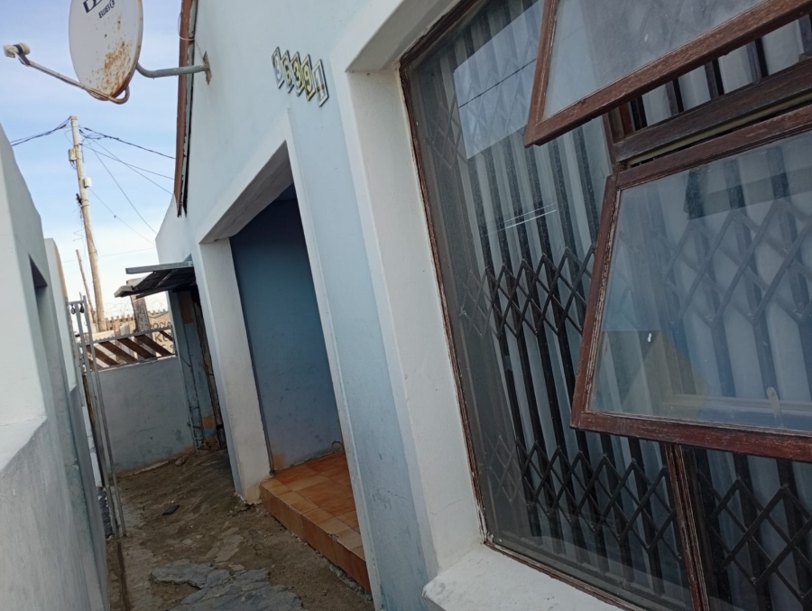 3 Bedroom Property for Sale in Umrhabulo Triangle Western Cape